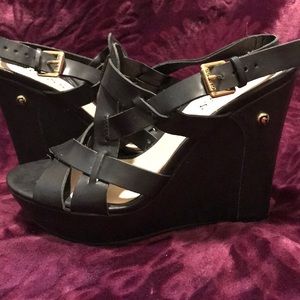 Guess black wedge sandals